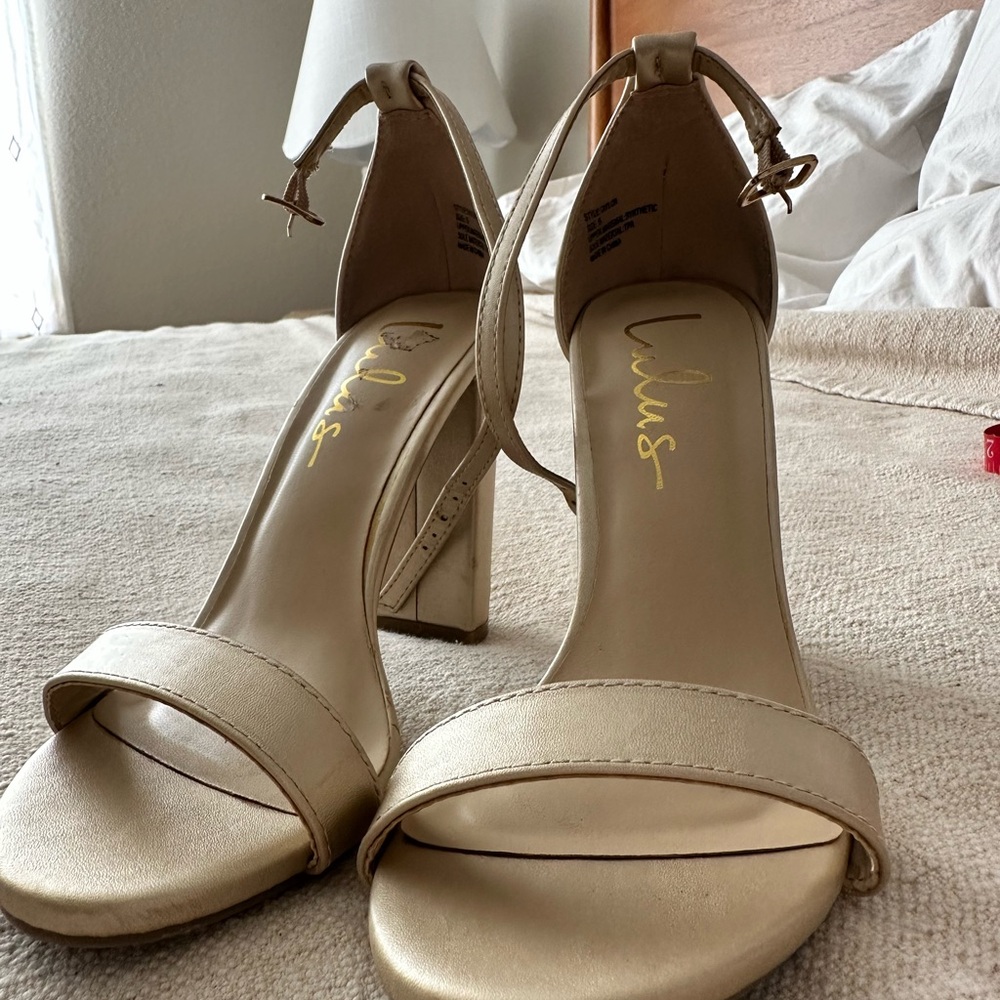 Lulu's Elegant Gold Heels 4”